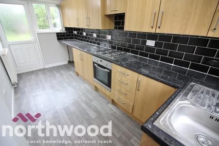 3 bedroom Semi-detached house to let in Parker Crescent, Ormskirk, L39