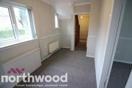 3 bedroom Semi-detached house to let in Parker Crescent, Ormskirk, L39