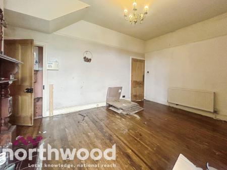 3 bedroom Semi-detached house for sale in Tithebarn Road, Southport, PR8