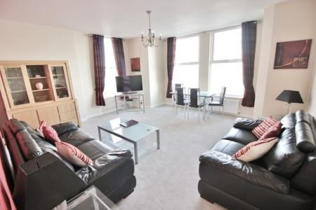 2 bedroom Flat to let in Promenade, Southport, PR9