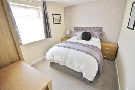 2 bedroom Flat to let in Promenade, Southport, PR9