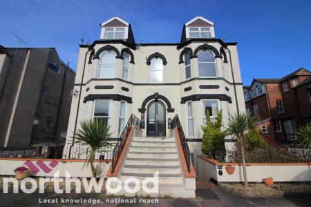 1 bedroom Flat to let in Avondale Road, Southport, PR9
