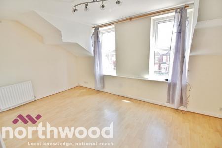 2 bedroom Flat to let in Knowsley Road, Southport, PR9