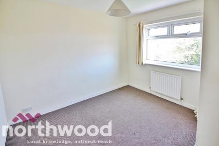 2 bedroom Flat to let in Knowsley Road, Southport, PR9