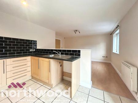 2 bedroom Flat to let in Liverpool Road North, Burscough, L40