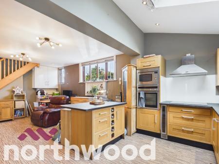 5 bedroom Semi-detached house for sale in Queens Road, Southport, PR9