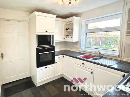3 bedroom Semi-detached house to let in Berry Street, Skelmersdale, WN8
