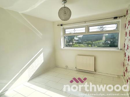 3 bedroom Semi-detached house to let in Berry Street, Skelmersdale, WN8