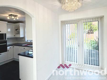 3 bedroom Semi-detached house to let in Berry Street, Skelmersdale, WN8