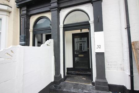 1 bedroom Flat to let in Bold Street, Southport, PR9