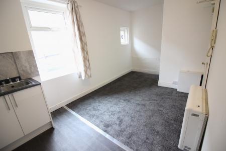1 bedroom Flat to let in Bold Street, Southport, PR9