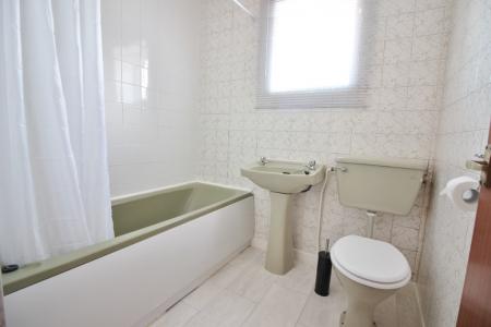 1 bedroom Flat to let in Promenade, Southport, PR9