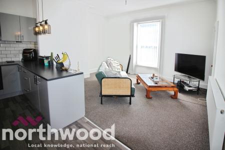 2 bedroom Flat to let in Church Street, Southport, Southport, PR9