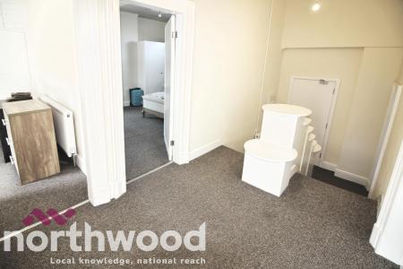 2 bedroom Flat to let in Church Street, Southport, Southport, PR9