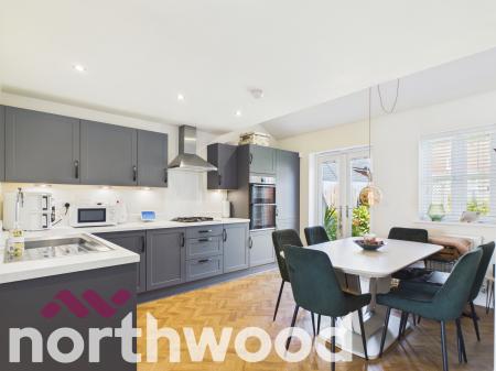 3 bedroom End of terrace house for sale in Birkdale Cop, Southport, PR8