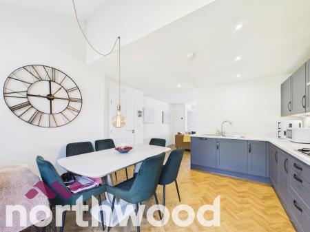 3 bedroom End of terrace house for sale in Birkdale Cop, Southport, PR8