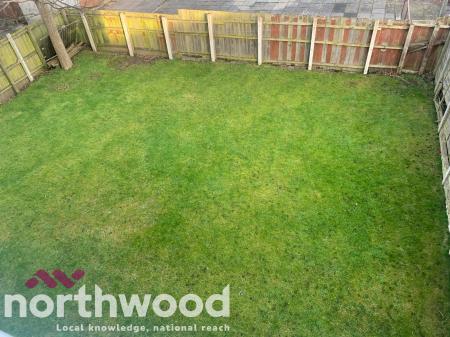 2 bedroom Flat to let in Eskbank, Tanhouse, Skelmersdale, WN8