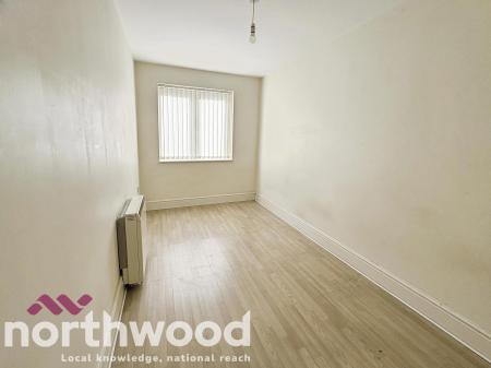 2 bedroom Flat to let in Eskbank, Tanhouse, Skelmersdale, WN8
