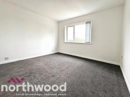 3 bedroom Terraced House to let in Hallcroft, Birch Green, Skelmersdale, WN8