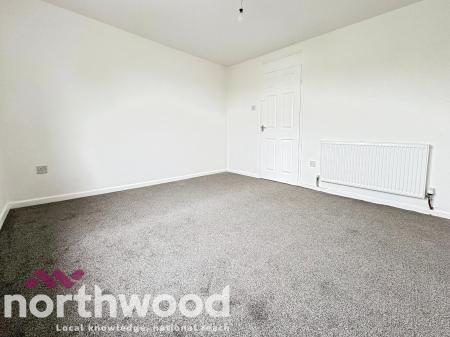 3 bedroom Terraced House to let in Hallcroft, Birch Green, Skelmersdale, WN8