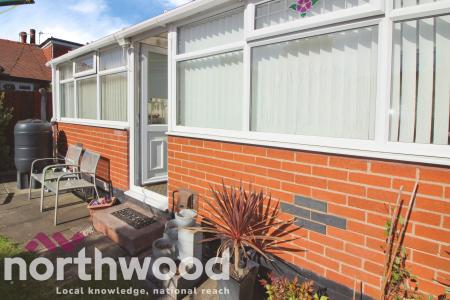 2 bedroom Bungalow to let in The Crescent, Southport, PR9