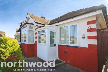 2 bedroom Bungalow to let in The Crescent, Southport, PR9