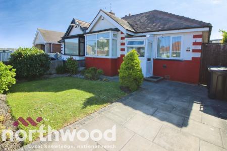 2 bedroom Bungalow to let in The Crescent, Southport, PR9