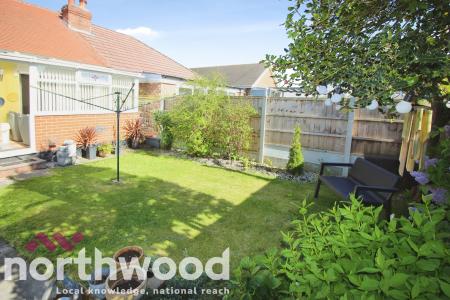 2 bedroom Bungalow to let in The Crescent, Southport, PR9