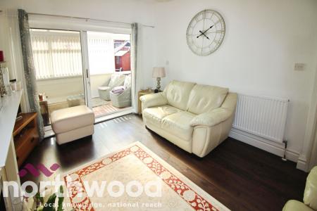 2 bedroom Bungalow to let in The Crescent, Southport, PR9