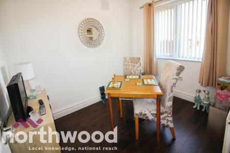 2 bedroom Bungalow to let in The Crescent, Southport, PR9