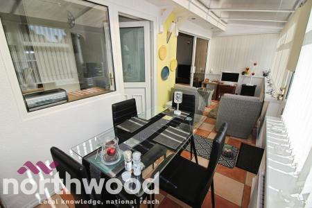2 bedroom Bungalow to let in The Crescent, Southport, PR9