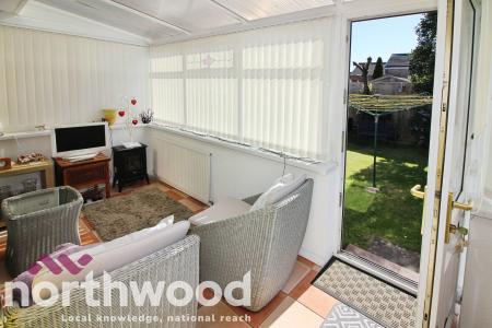 2 bedroom Bungalow to let in The Crescent, Southport, PR9