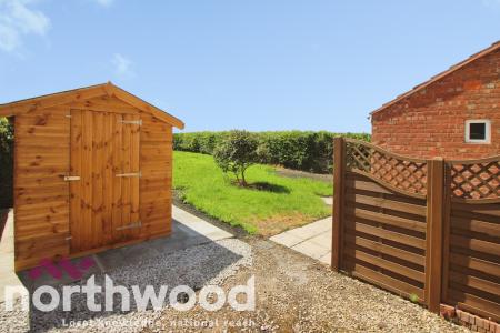 3 bedroom Detached house to let in Carr Moss Lane, Halsall, L39
