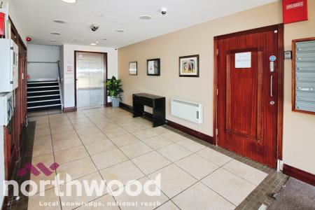 2 bedroom Flat to let in Kingsway, Southport, PR8