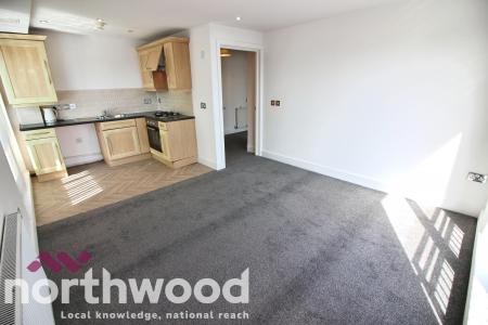2 bedroom Flat to let in Kingsway, Southport, PR8