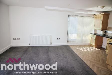 2 bedroom Flat to let in Kingsway, Southport, PR8