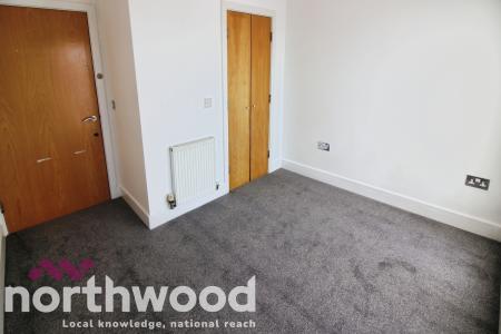 2 bedroom Flat to let in Kingsway, Southport, PR8
