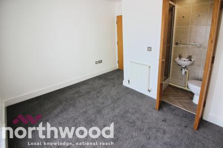 2 bedroom Flat to let in Kingsway, Southport, PR8