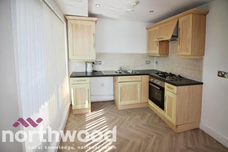 2 bedroom Flat to let in Kingsway, Southport, PR8