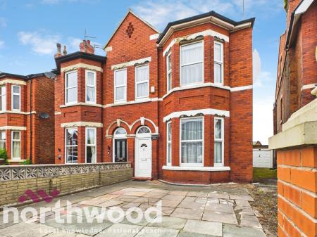 4 bedroom Semi-detached house for sale in Southbank Road, Southport, PR8