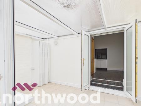 4 bedroom Semi-detached house for sale in Southbank Road, Southport, PR8