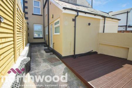 3 bedroom Terraced House to let in Hope Street, Southport, PR9