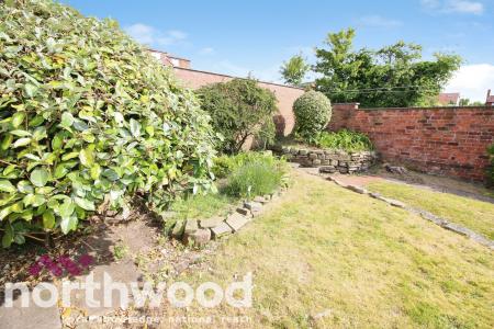 3 bedroom Semi-detached house to let in Court Road, Southport, PR9