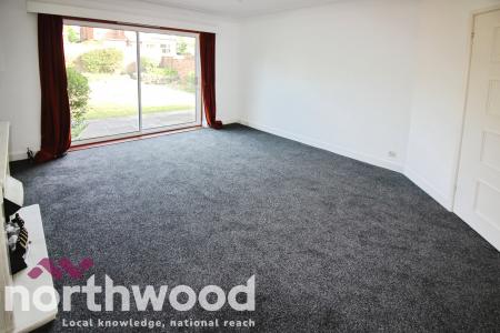 3 bedroom Semi-detached house to let in Court Road, Southport, PR9