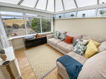 2 bedroom Cottage to let in Main Street, Billinge, Wigan, WN5