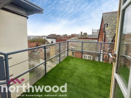 2 bedroom Flat for sale in 130c Lord Street, Southport, PR9