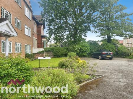 2 bedroom Flat for sale in Scarisbrick New Road, Southport, PR8