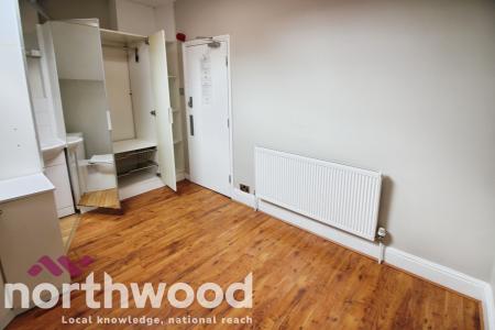 1 bedroom House share to let in King Street £85 per week, Southport, PR8