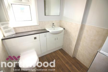 1 bedroom House share to let in King Street £85 per week, Southport, PR8