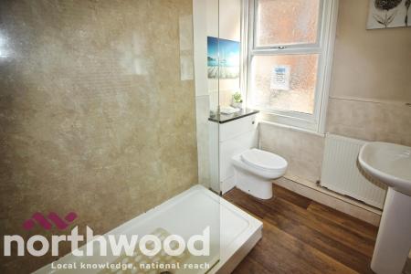 1 bedroom House share to let in King Street £85 per week, Southport, PR8